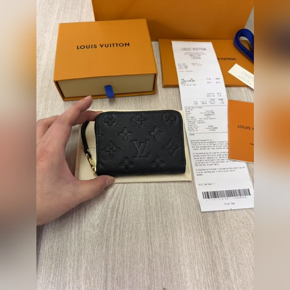 Louis Vuitton Handbags - Louis Vuitton Zippy Coin Purse